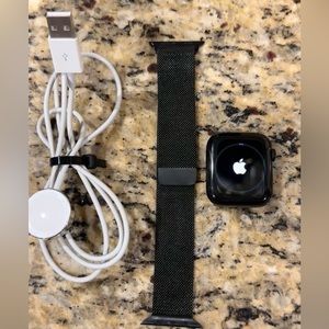 Apple Watch Series 5 w/GPS 44mm, Space Black Stainless Steel